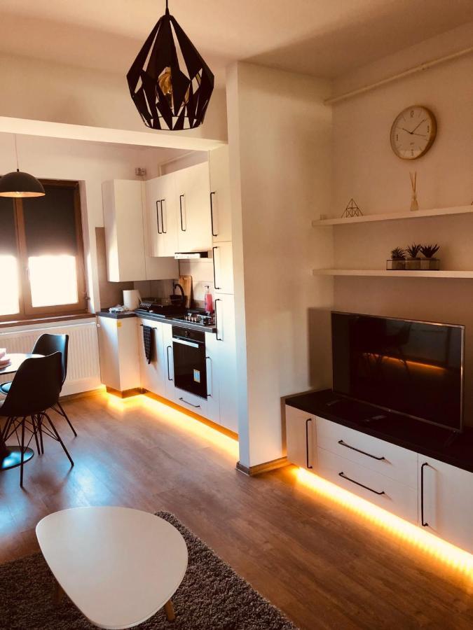Kolonaki Domus Apartment 3 Iasi Exterior foto